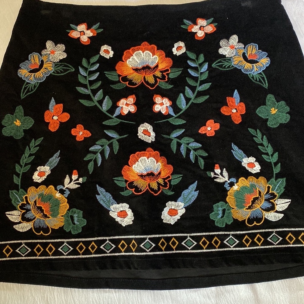 🔥deal 🔥Flying tomato embroidery skirt women large